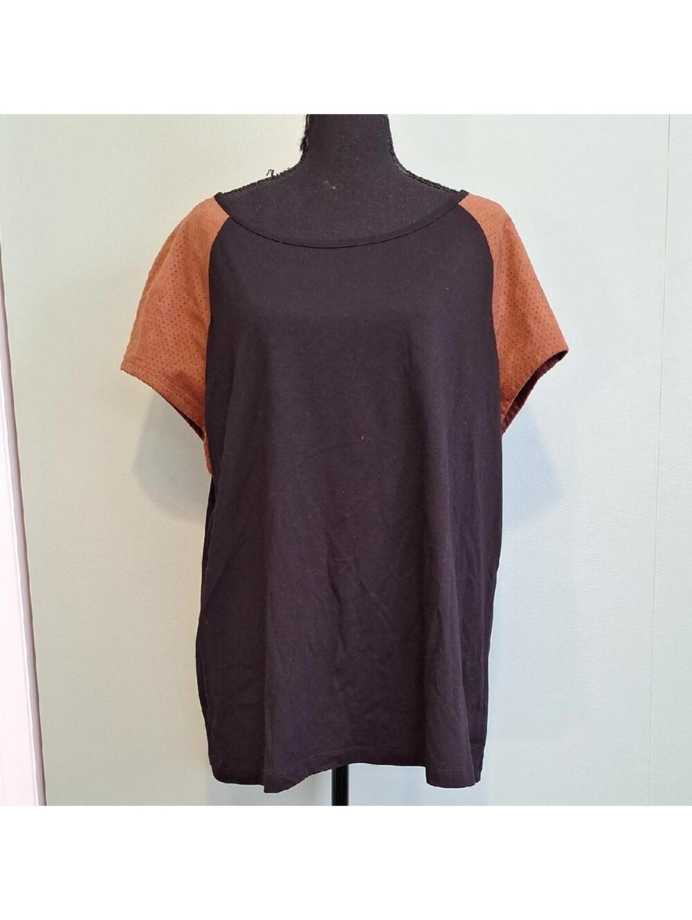 Lauren Ralph Lauren Black And Brown Shoulder Detail Top Size 2x